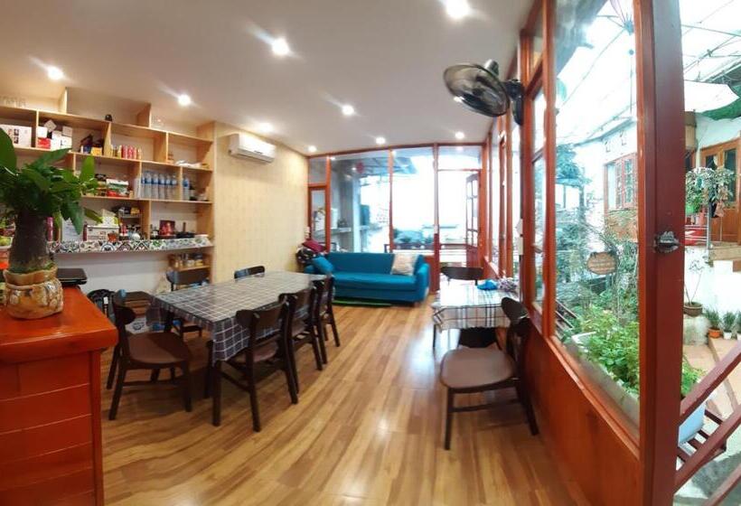 اتاق استاندارد یک نفره, Dang Khoa Garden Inn