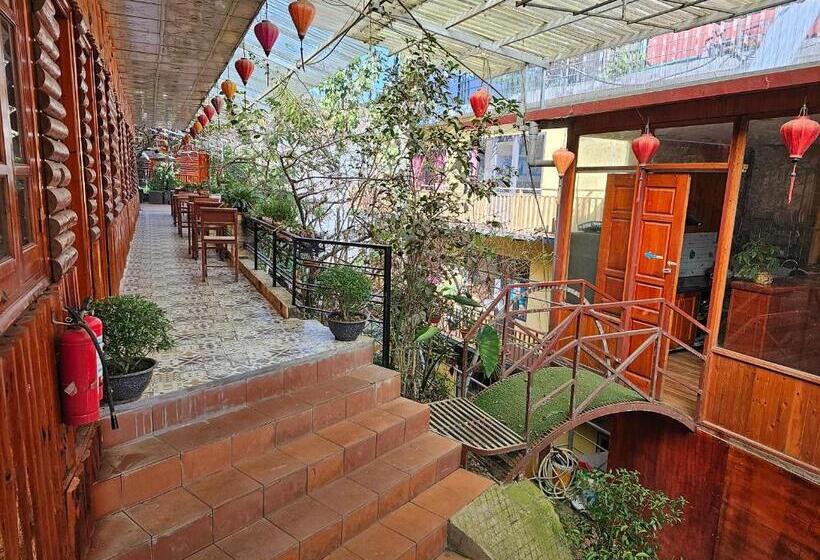اتاق لوکس با چشم‌انداز باغ, Dang Khoa Garden Inn