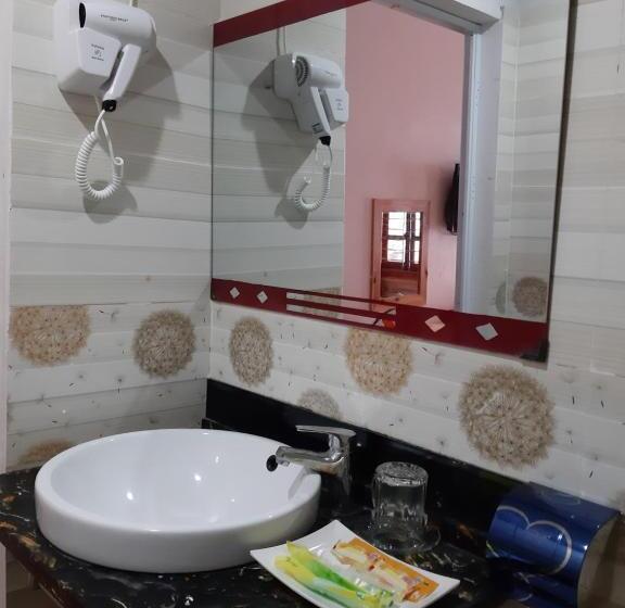 اتاق لوکس با چشم‌انداز باغ, Dang Khoa Garden Inn