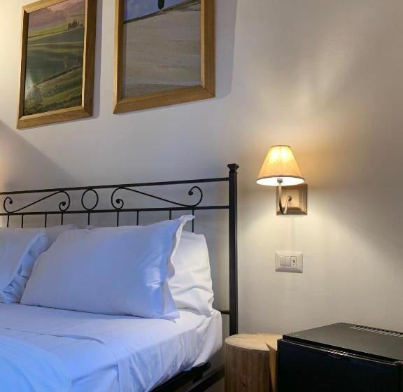 اتاق لوکس با چشم‌انداز شهر, Domus Plaza