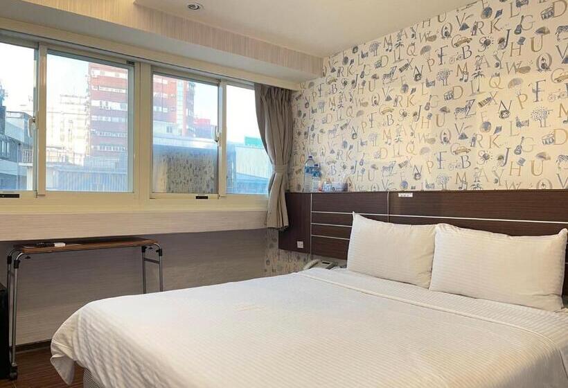 اتاق سوپریور, Jung Shin