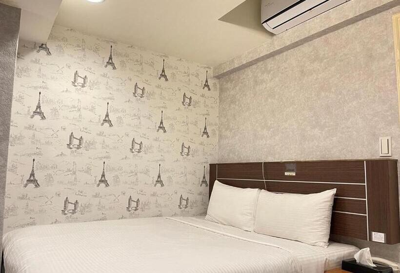 اتاق سوپریور, Jung Shin