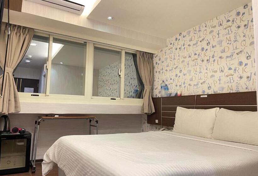 اتاق سوپریور, Jung Shin