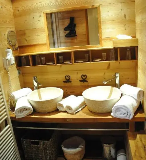 マウンテンビューファミリールーム, Hôtel Chalet Alpage