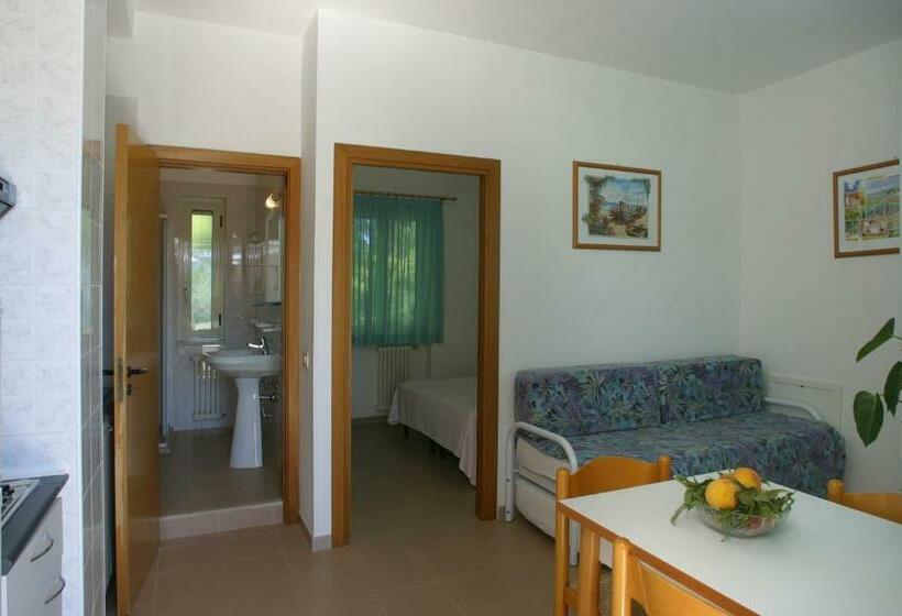 Апартаменты 1 Спальня с Балконом, Oasiclub Hotel   Appartamenti