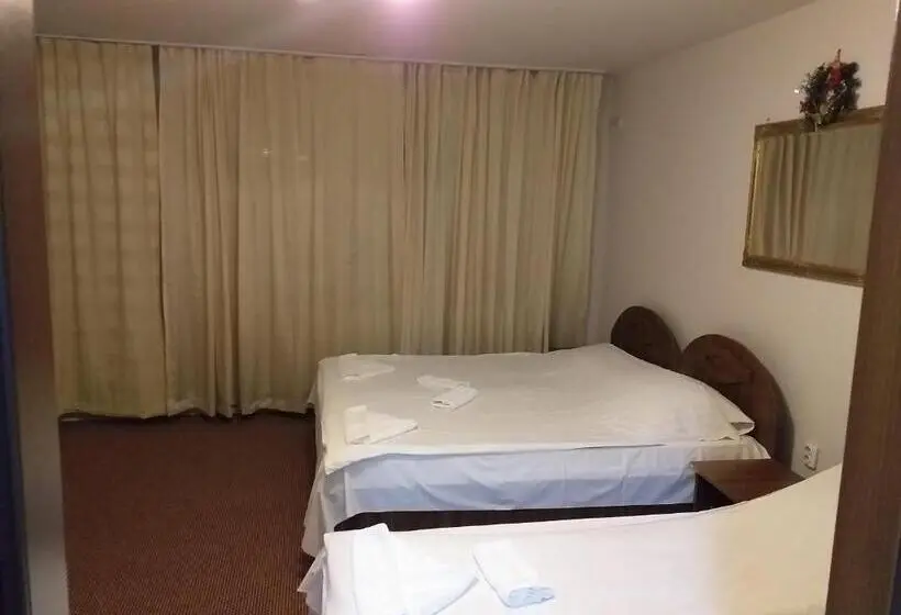 バルコニー付きスタンダードトリプルルーム, Casa Anemyra