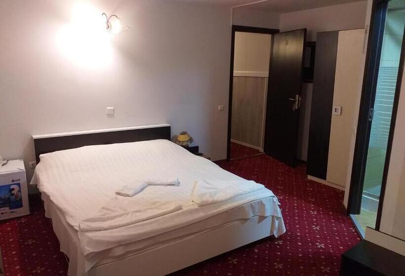 バルコニー付きスタンダードトリプルルーム, Casa Anemyra