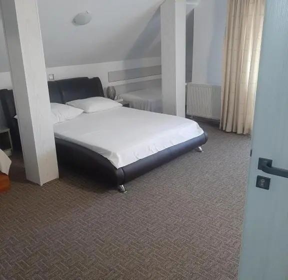 スタンダード４人部屋, Casa Anemyra