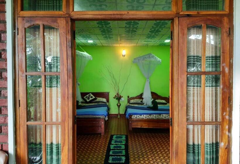 디럭스 룸 킹사이즈 침대, Green Heaven Lodge