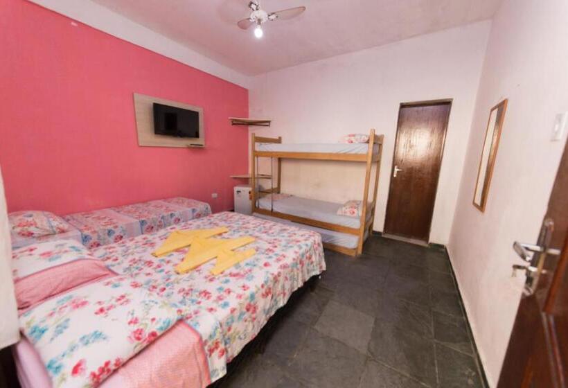 سوییت خانوادگی, Pousada Mar Virado