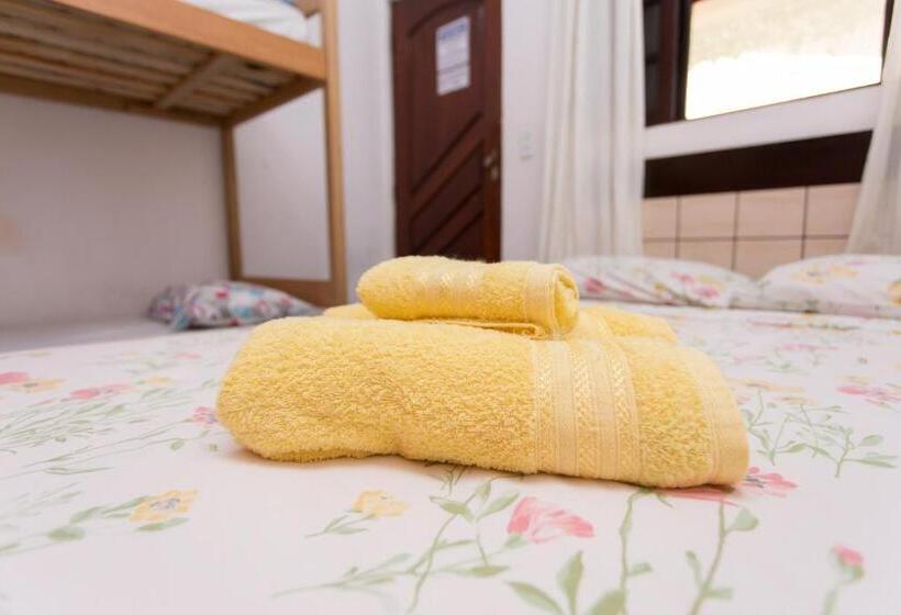 Economy Quadruple Room, Pousada Mar Virado