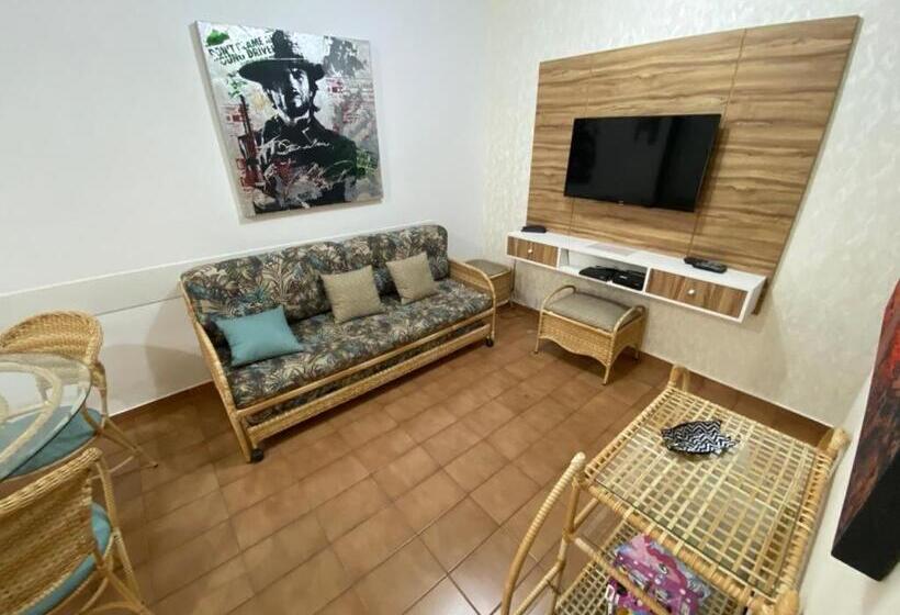 침실 1개 아파트, Guarujá Flat