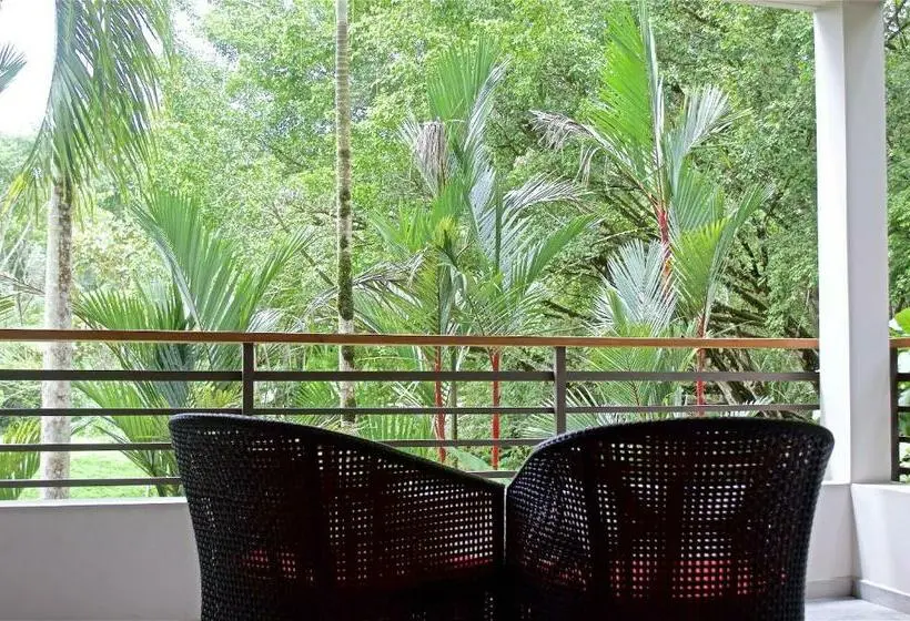 2 Bedroom Apartment with Views, Elan At Ballena Beach