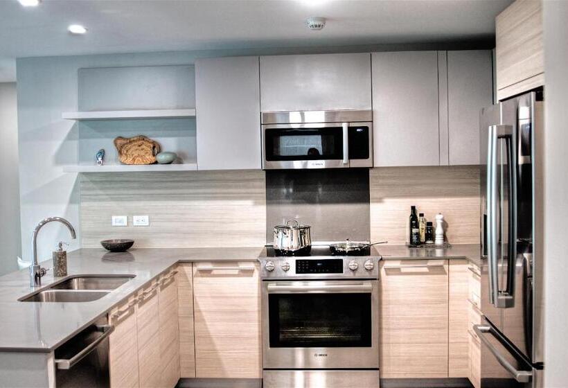 2 Bedroom Apartment with Views, Elan At Ballena Beach