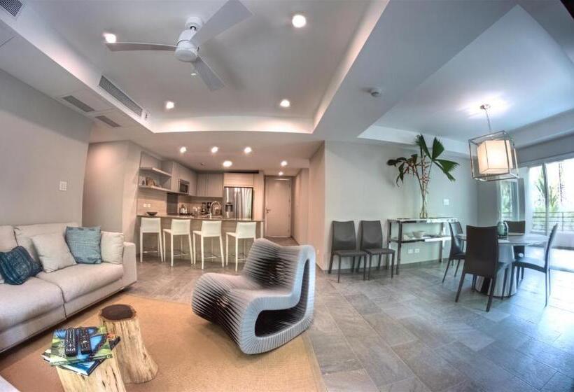 2 Bedroom Apartment with Views, Elan At Ballena Beach