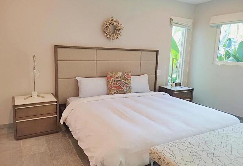 2 Bedroom Apartment with Views, Elan At Ballena Beach