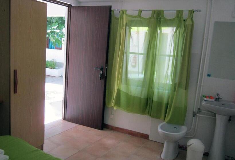 Standard room with outdoor bath, Alojamento Local Duarte's