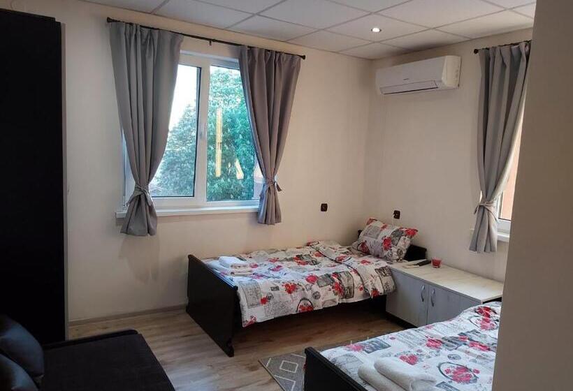 اتاق استاندارد, Bubolina House