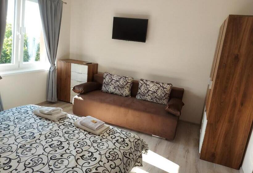 آپارتمان 2 خوابه, Bubolina House