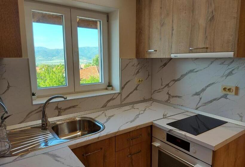 آپارتمان 2 خوابه, Bubolina House