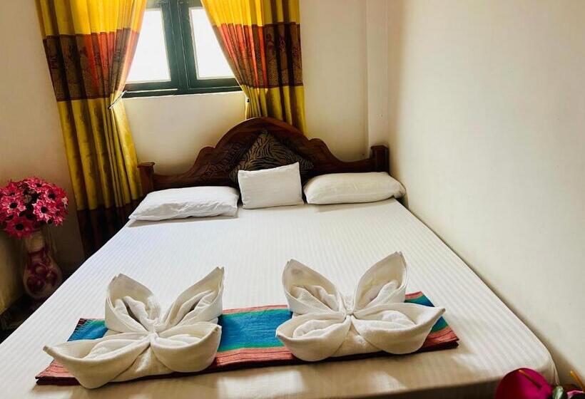 デラックスファミリールーム, Dambulla Tourist Resort