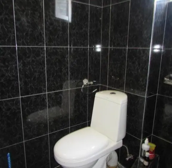 اتاق لوکس, Guest House Nadejda