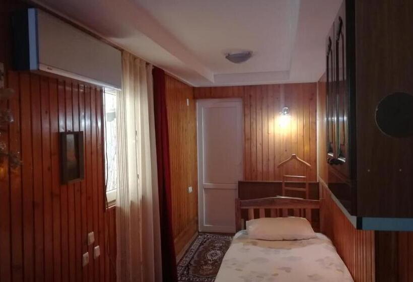 اتاق عادی یک تخته, Guest House Nadejda
