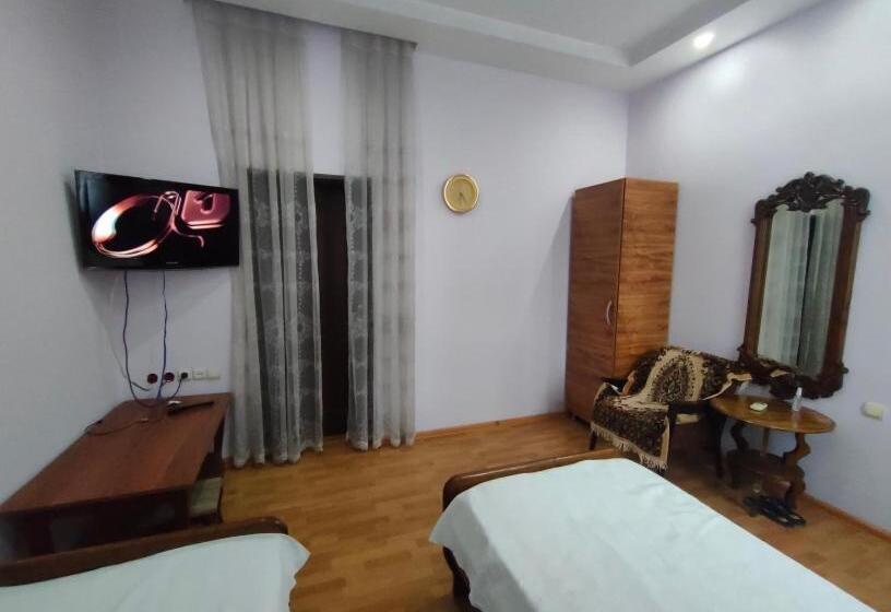 اتاق استاندارد با 2 تخت دوبل, Guest House Nadejda