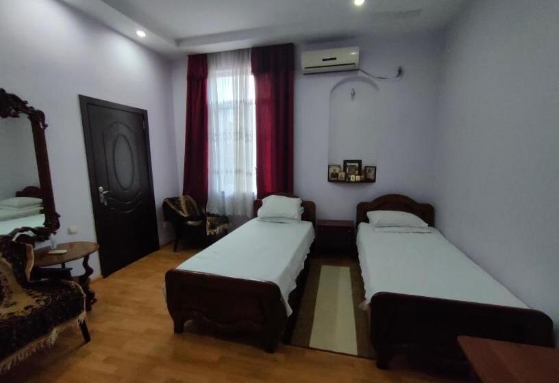 اتاق استاندارد با 2 تخت دوبل, Guest House Nadejda