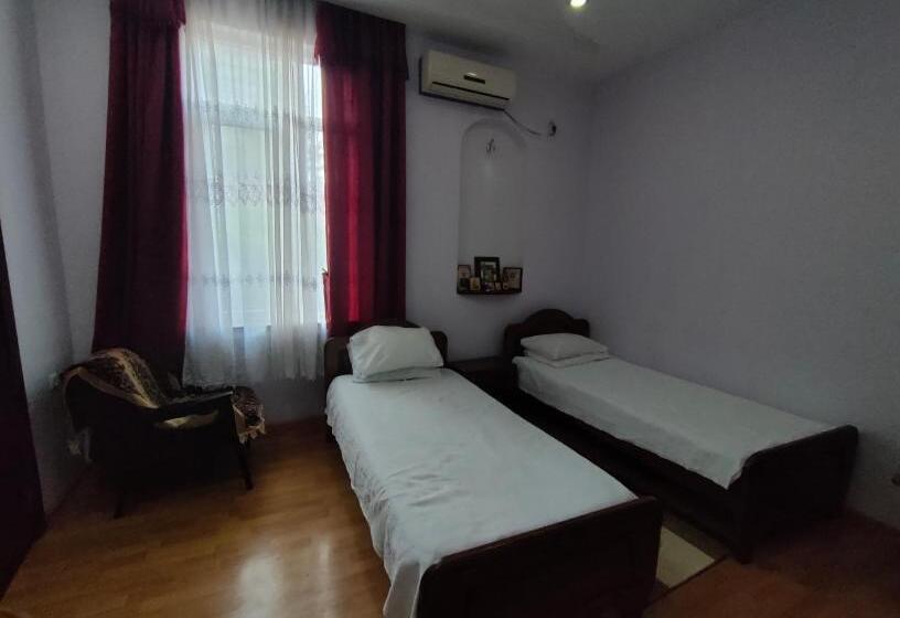 اتاق استاندارد با 2 تخت دوبل, Guest House Nadejda