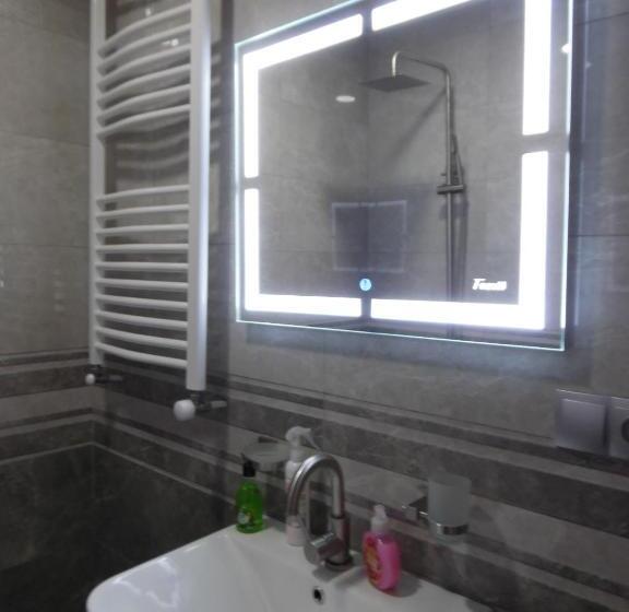 اتاق استاندارد سه نفره, Guest House Tamta