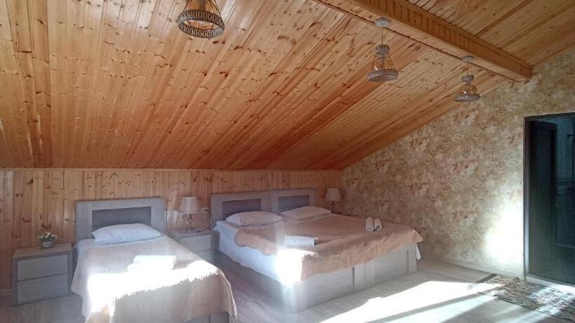 اتاق استاندارد سه نفره, Guest House Tamta