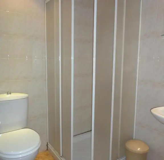 اتاق استاندارد, Guest House The House