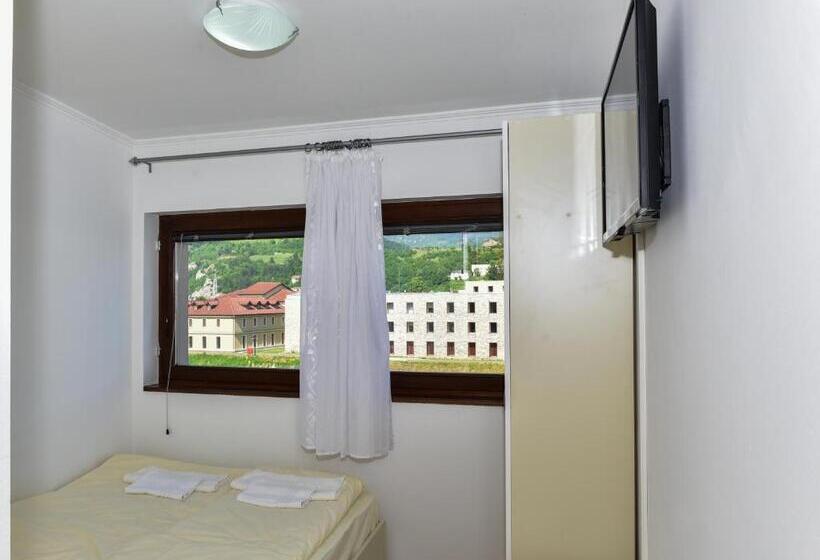 اتاق استاندارد یک نفره, Guesthouse Ušće