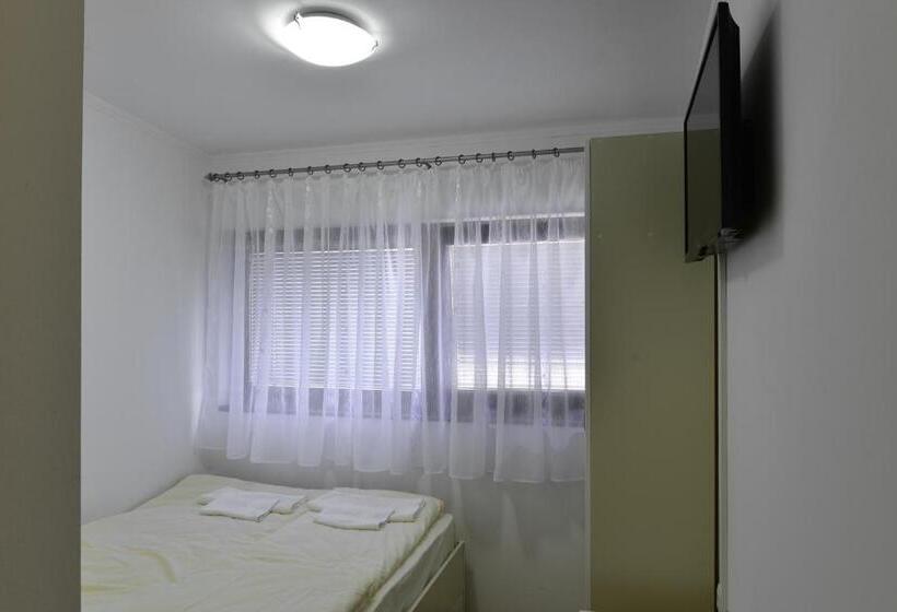 اتاق استاندارد یک نفره, Guesthouse Ušće