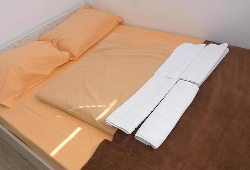 اتاق استاندارد یک نفره, Guesthouse Ušće