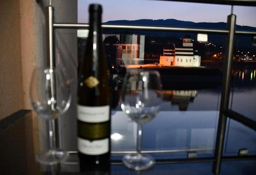 اتاق لوکس سه تخته, Guesthouse Ušće