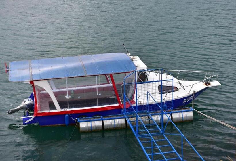 اتاق استاندارد یک نفره, Guesthouse Ušće