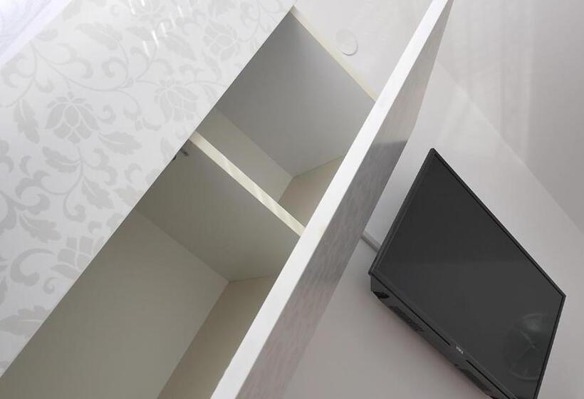 اتاق استاندارد یک نفره, Guesthouse Ušće