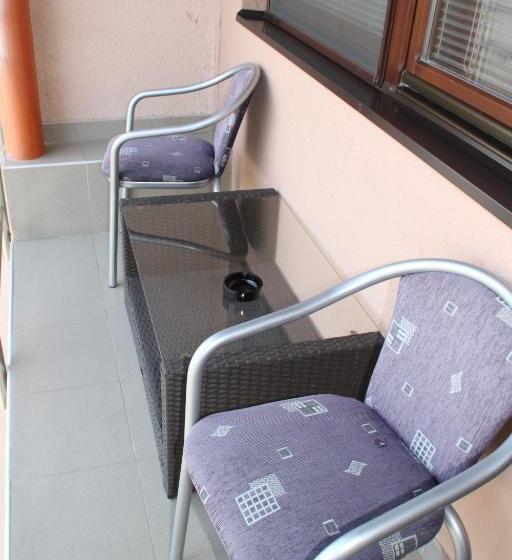 اتاق لوکس سه تخته, Guesthouse Ušće