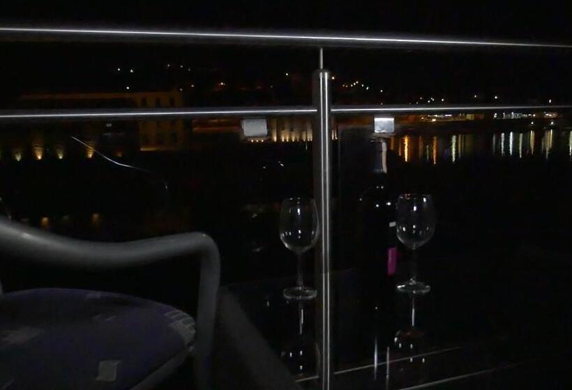 اتاق لوکس سه تخته, Guesthouse Ušće