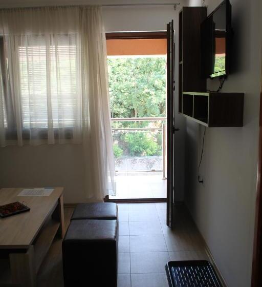 آپارتمان 1 خوابه با بالکن, Guesthouse Ušće