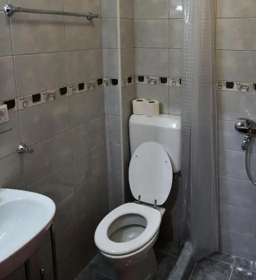 استودیوی لوکس, Guesthouse Ušće