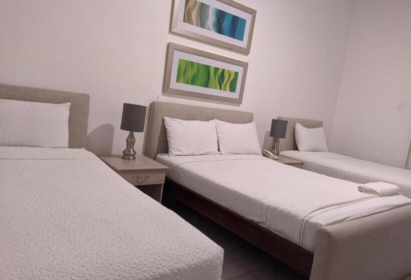 اتاق استاندارد سه نفره, Manakin Hostal & Resto