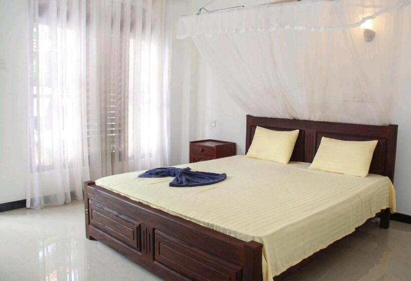 ガーデンビュースタンダードルーム, Kushan Guest