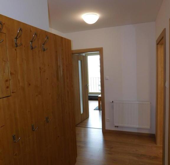 شقة غرفة واحدة, Penzion Eden