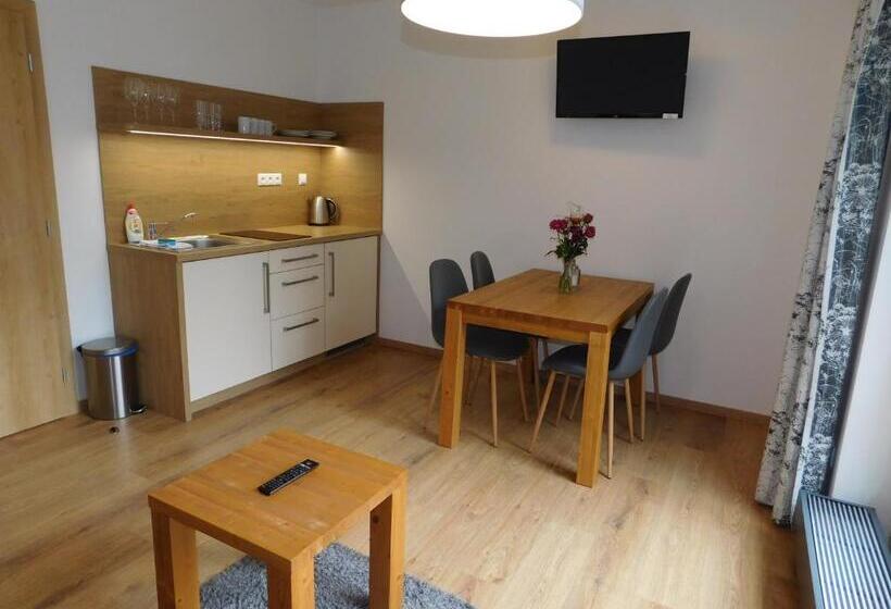 شقة غرفة واحدة, Penzion Eden