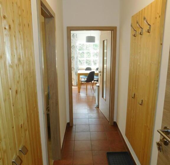 شقة غرفة واحدة, Penzion Eden