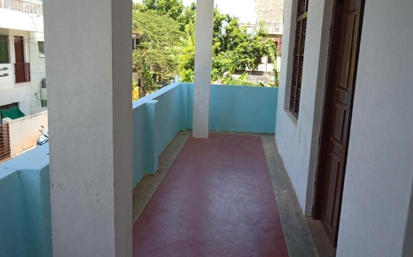 اتاق اکونومی, Vacation Home Stay