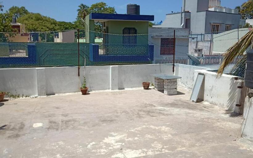 اتاق اکونومی, Vacation Home Stay